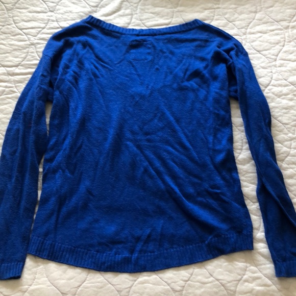 ⭐️ 4 for $10 Blue Hollister oversized sweater - Picture 3 of 4
